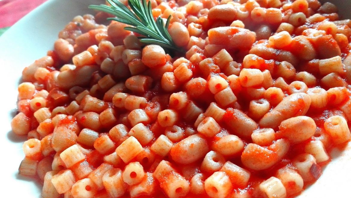 Ditalini rigati con sugo di Pomodoro e Fagioli