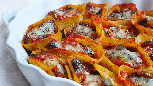 Conchiglioni ripieni di Melanzane e Mozzarella
